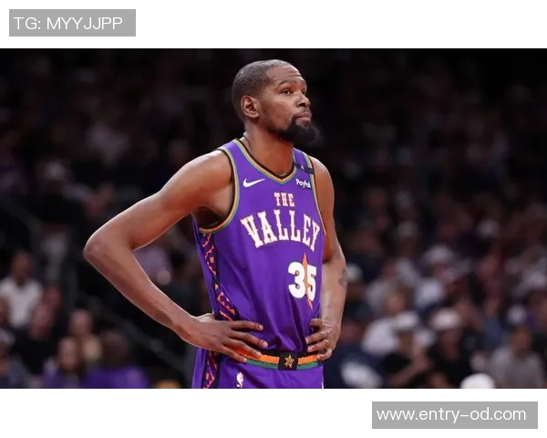 杜兰特感慨詹姆斯伟大标准每次对决都心存感激与敬意