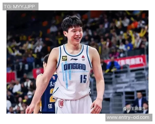 姚明大郅阿联早期NBA生涯对比杨瀚森的成长与成熟之路分析