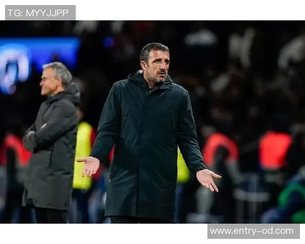 狼队官方宣布中场穆涅西租借加盟巴黎FC至本赛季结束的消息