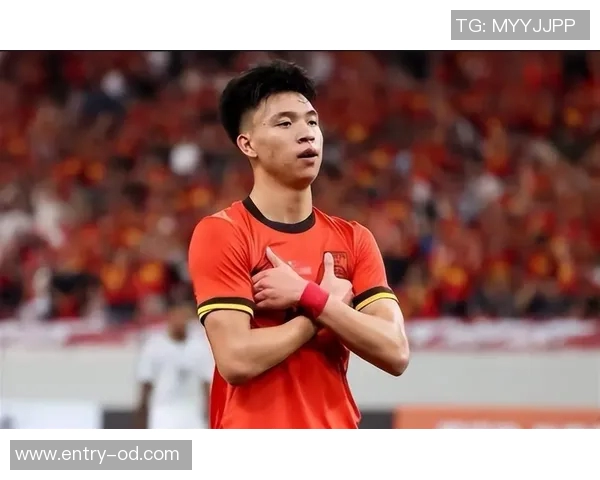 王钰栋社媒晒照庆祝晋级淘汰赛与彭啸蒯纪闻互动引发热议