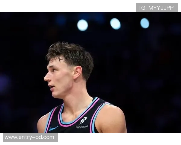 斯波称赞拉松在球队中的重要作用强调攻防中默默奉献的辛勤付出