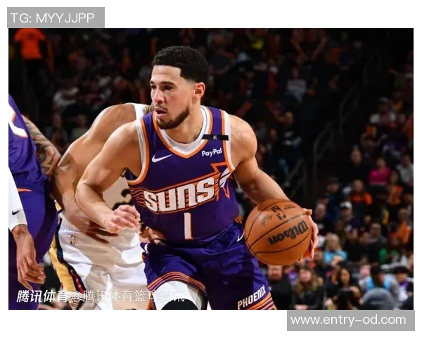 布克新赛季目标明确努力沟通助力每日进步稳步前行